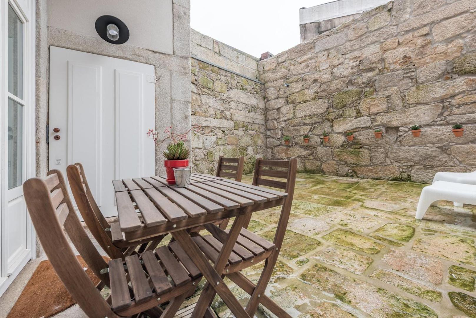 Guestready - Lofted Getaway In Downtown Porto Apartment Exterior photo